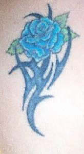 Blaue Rose Tattoo