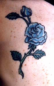 Dunkelblaue Rose Tattoo