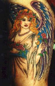 Blonder Engel Tattoo